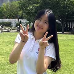 Jennifer S, Student